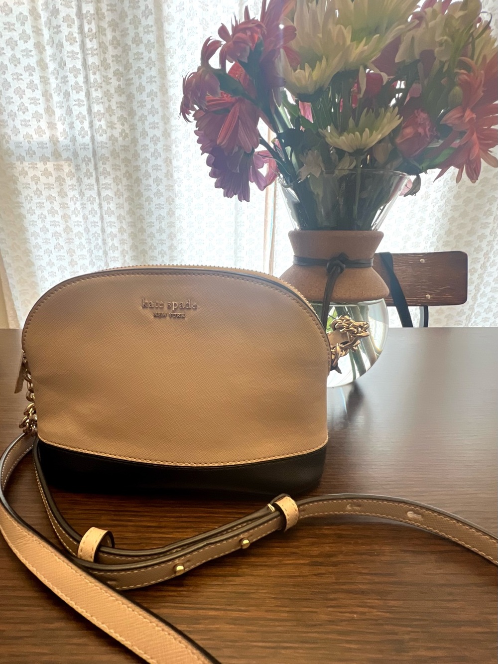 Kate Spade New York Spencer Small Dome Crossbody in Blush and Black Leather
